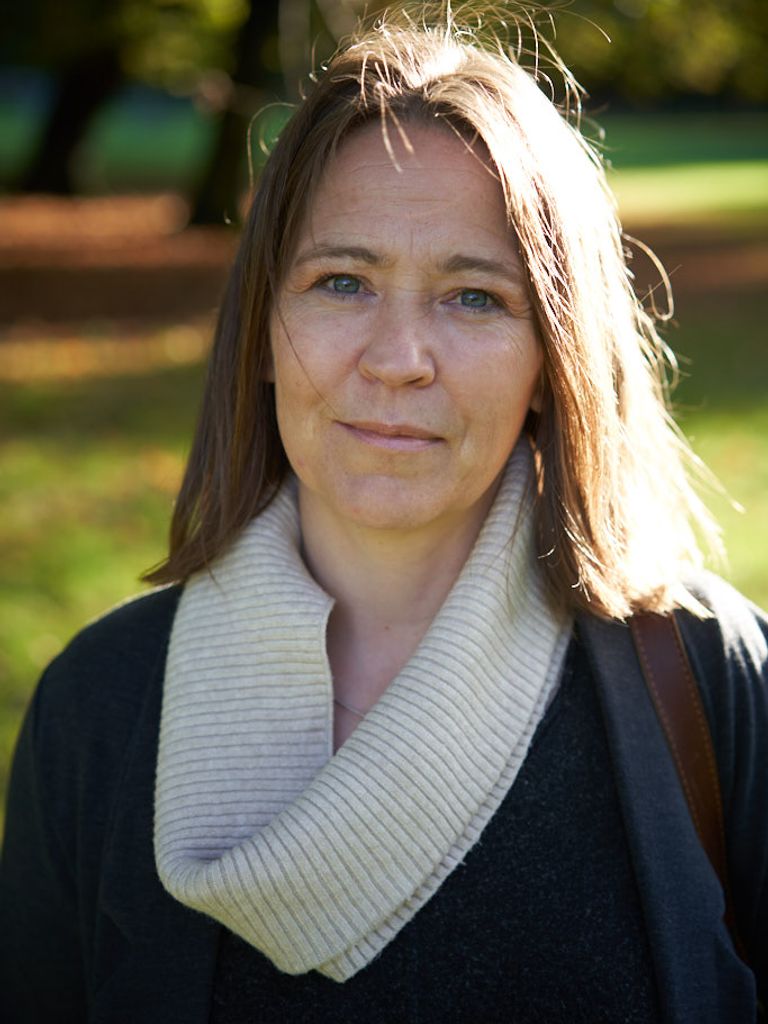 Portrait Nadine Brombeer